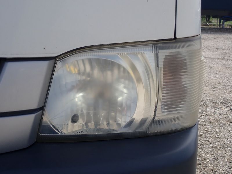 2009 Toyota Hiace Commuter CBF-TRH223B (UW-mtv2424nxcue)[3]