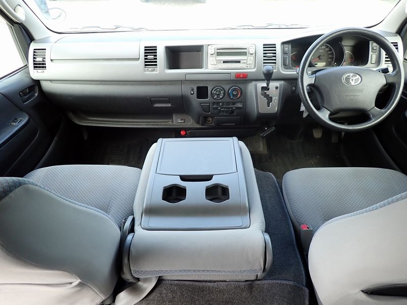 2009 Toyota Hiace Commuter CBF-TRH223B (UW-mtv2424nxcue)[25]