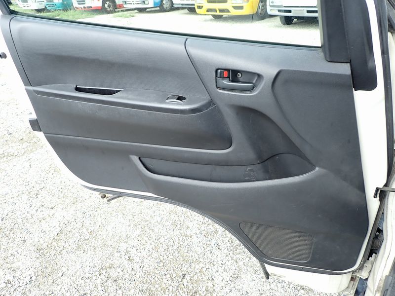 2009 Toyota Hiace Commuter CBF-TRH223B (UW-mtv2424nxcue)[24]