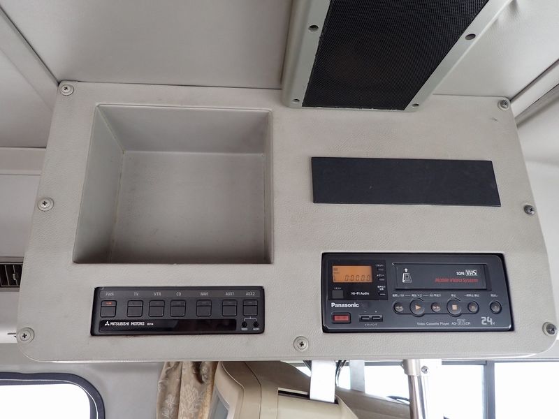 1994 Mitsubishi Rosa U-BE459F (UW-mtv242kyohaa)[35]