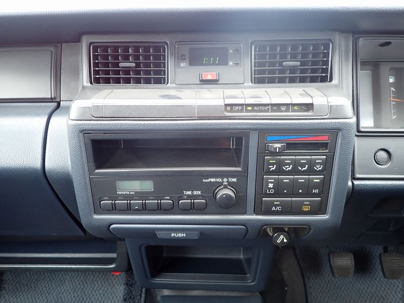 1994 Toyota Crown T-GS136VKAI (UW-mtv244spuvfx)[18]