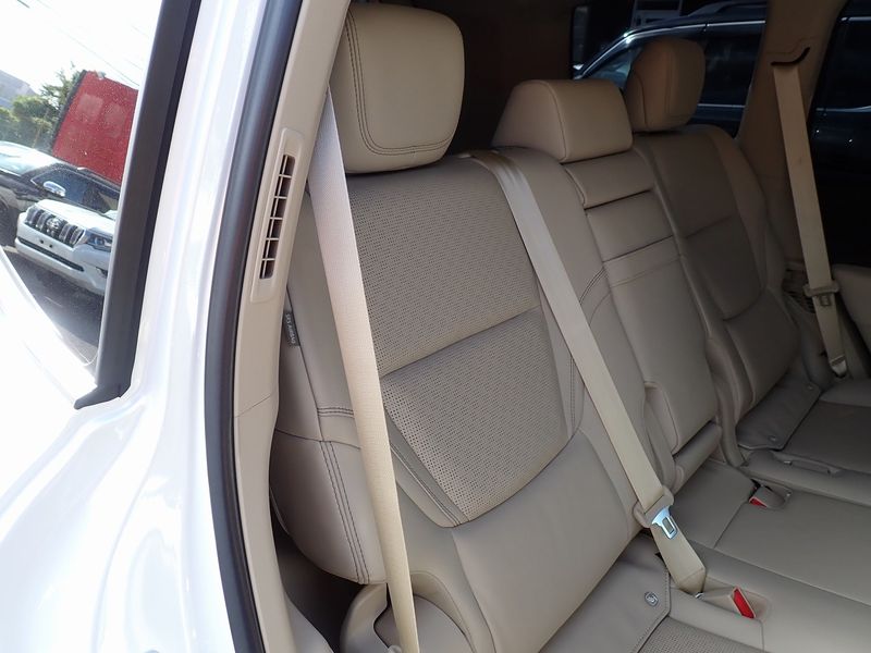 2023 Toyota Land Cruiser 3DA-FJA300W (UW-mtv24cs9ddzx)[34]
