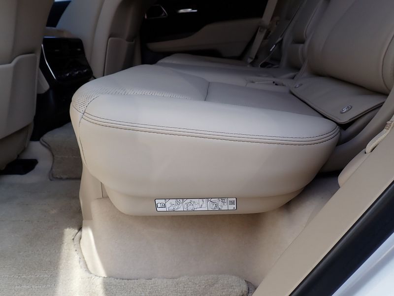 2023 Toyota Land Cruiser 3DA-FJA300W (UW-mtv24cs9ddzx)[39]