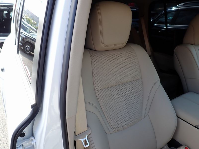 2023 Toyota Land Cruiser 3DA-FJA300W (UW-mtv24cs9ddzx)[30]