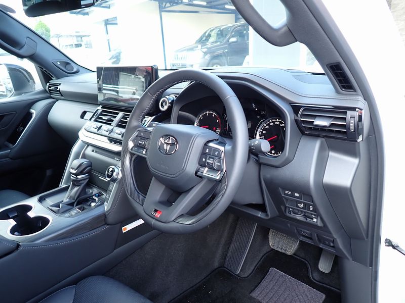 2023 Toyota Land Cruiser 3DA-FJA300W (UW-mtv24db59rt5)[21]
