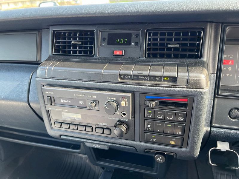 1995 Toyota Crown T-GS136V (UW-mtv25d6ettgq)[13]