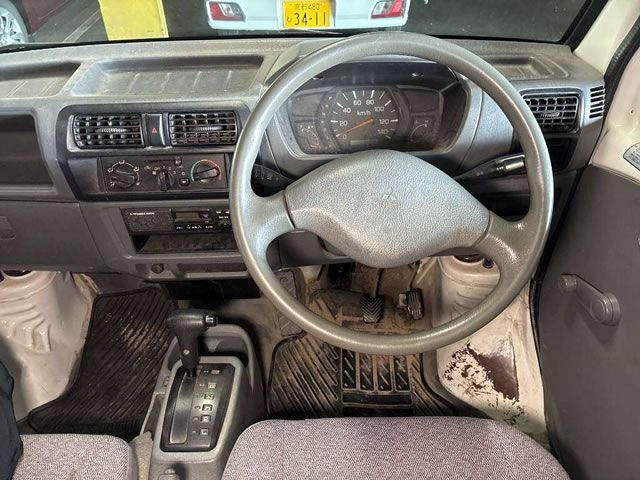 2001 Mitsubishi Minicab Truck GD-U62T (UW-mtwd8n8u00cu)[5]