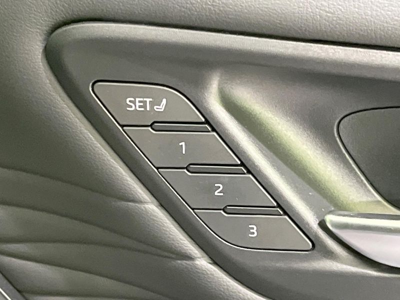 2023 Toyota Alphard Hybrid 6AA-AAHH45W (UW-6aa36fa850586)[23]