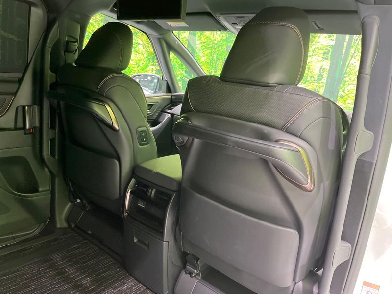 2023 Toyota Alphard Hybrid 6AA-AAHH45W (UW-6aa36fa850586)[25]