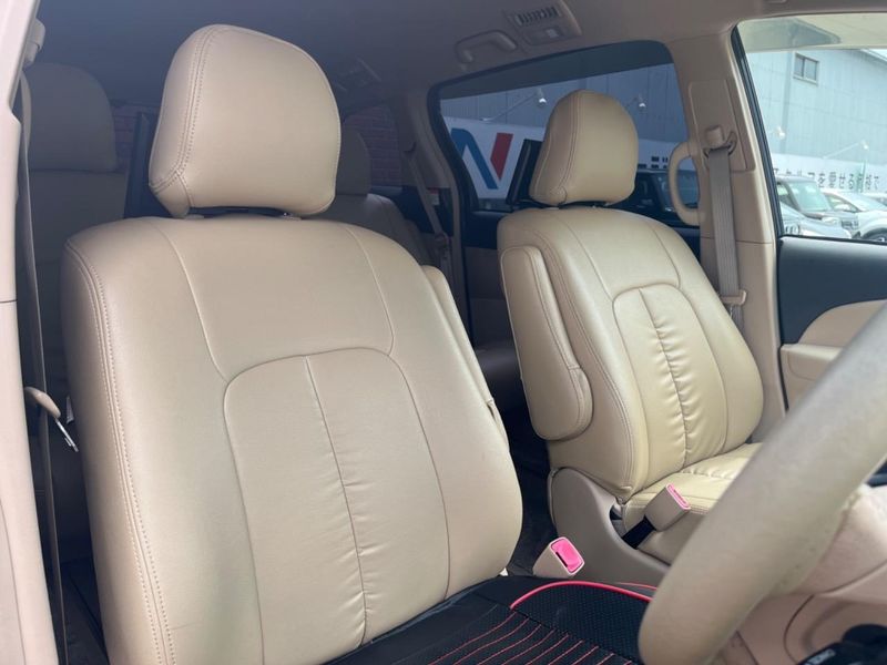2016 Toyota Estima DBA-ACR50W (UW-6aa36fb1c8467)[23]