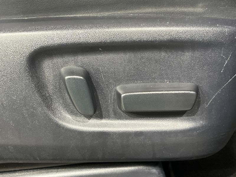 2019 Toyota Vellfire DBA-AGH30W (UW-6aa36fba0e02e)[26]