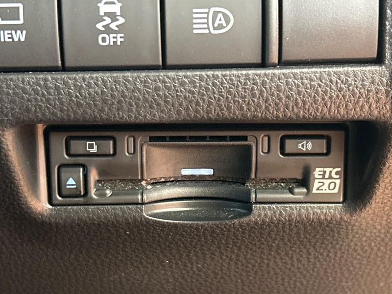 2024 Toyota Harrier Hybrid 6AA-AXUH80 (UW-6aa36ffa69cc8)[6]