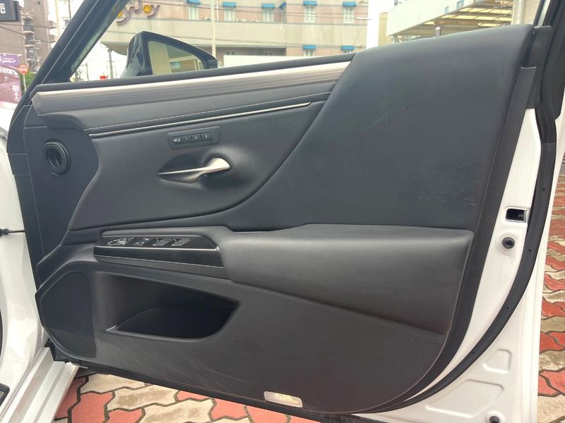 2019 Lexus ES 6AA-AXZH10 (UW-6aa37000df2d0)[27]