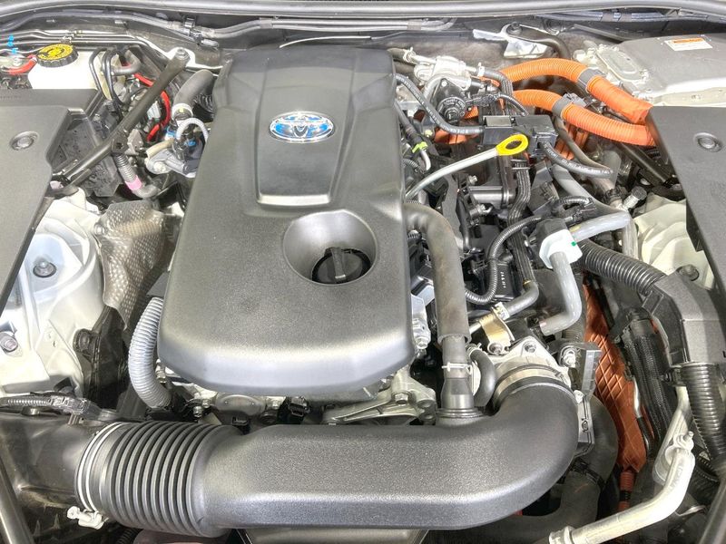 2020 Toyota Crown Hybrid 6AA-AZSH20 (UW-6aa3700ba0812)[6]