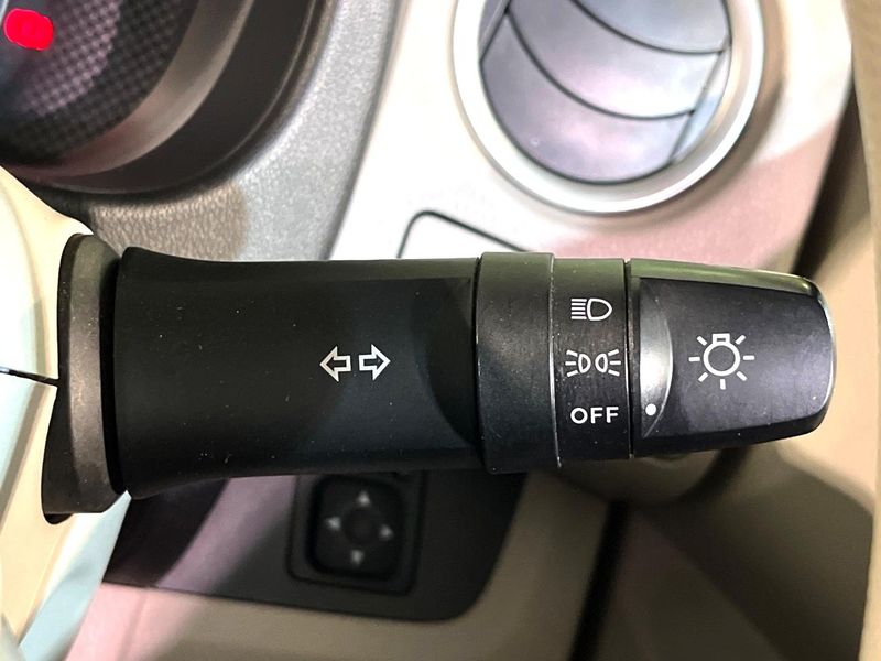 2014 Mitsubishi eK Space DBA-B11A (UW-6aa37013a5ac8)[22]