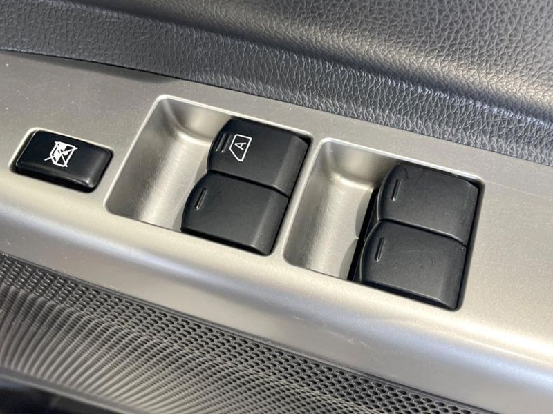 2014 Mitsubishi eK Space Custom DBA-B11A (UW-6aa37013d3393)[24]
