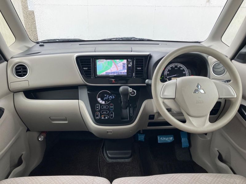 2017 Mitsubishi eK Space DBA-B11A (UW-6aa370151fbbe)[23]