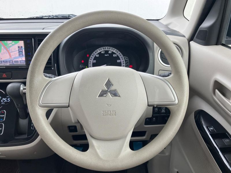 2017 Mitsubishi eK Space DBA-B11A (UW-6aa370151fbbe)[24]