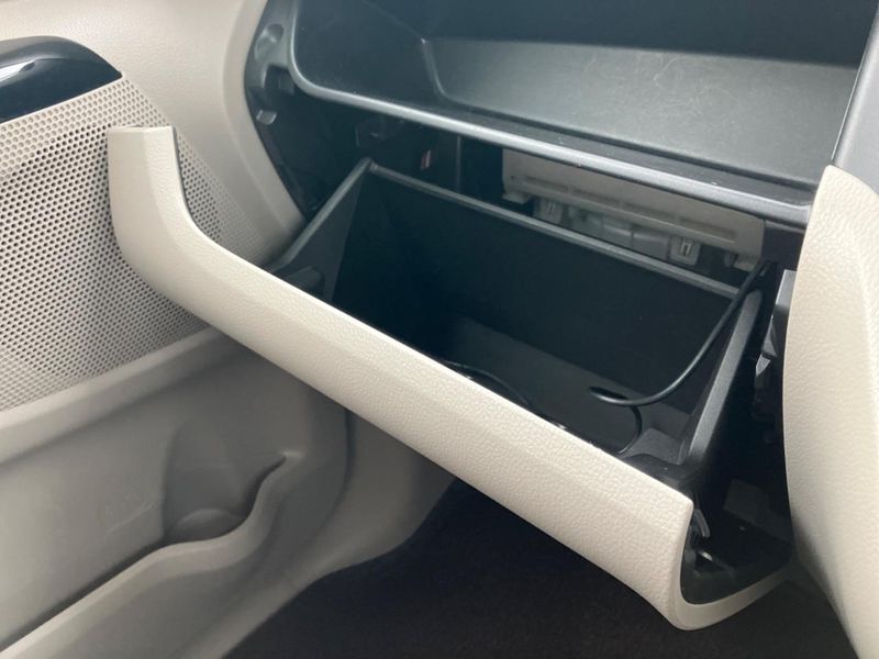 2017 Mitsubishi eK Space DBA-B11A (UW-6aa370151fbbe)[27]