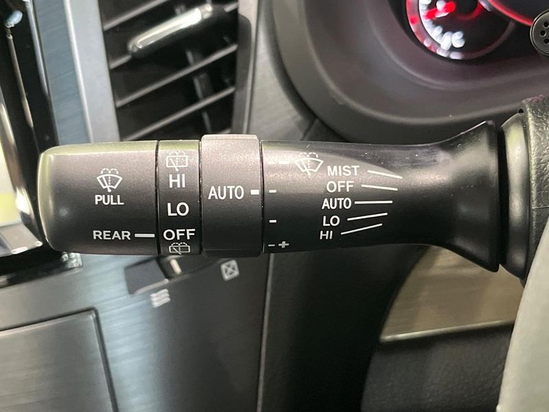 2012 Subaru Legacy B4 DBA-BMM (UW-6aa3704c7fb4f)[16]