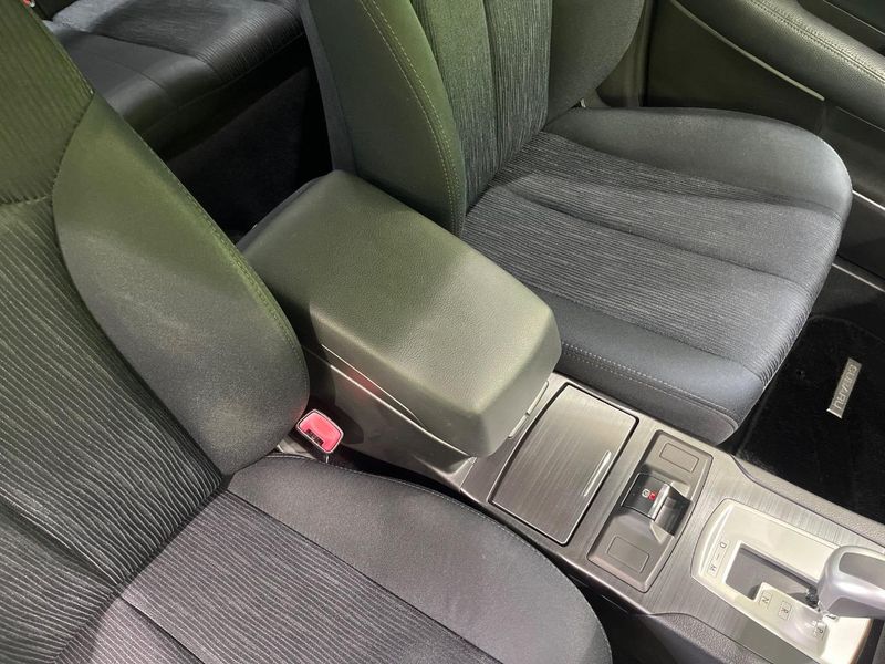 2012 Subaru Legacy B4 DBA-BMM (UW-6aa3704c7fb4f)[28]