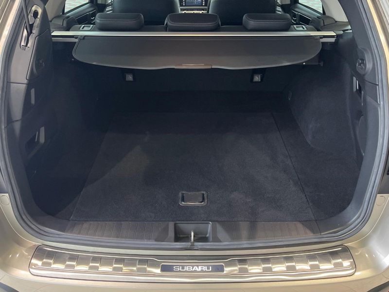 2017 Subaru Legacy Outback DBA-BS9 (UW-6aa37054935ce)[12]