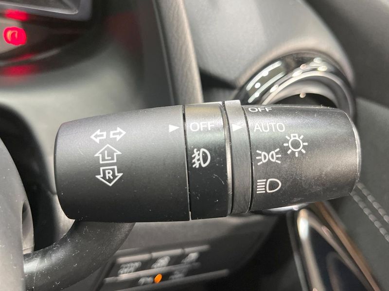 2017 Mazda Demio LDA-DJ5FS (UW-6aa3706bcf144)[25]