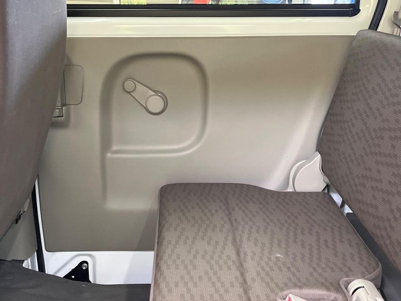 2021 Nissan NV100 Clipper Van HBD-DR17V (UW-6aa3707647723)[13]