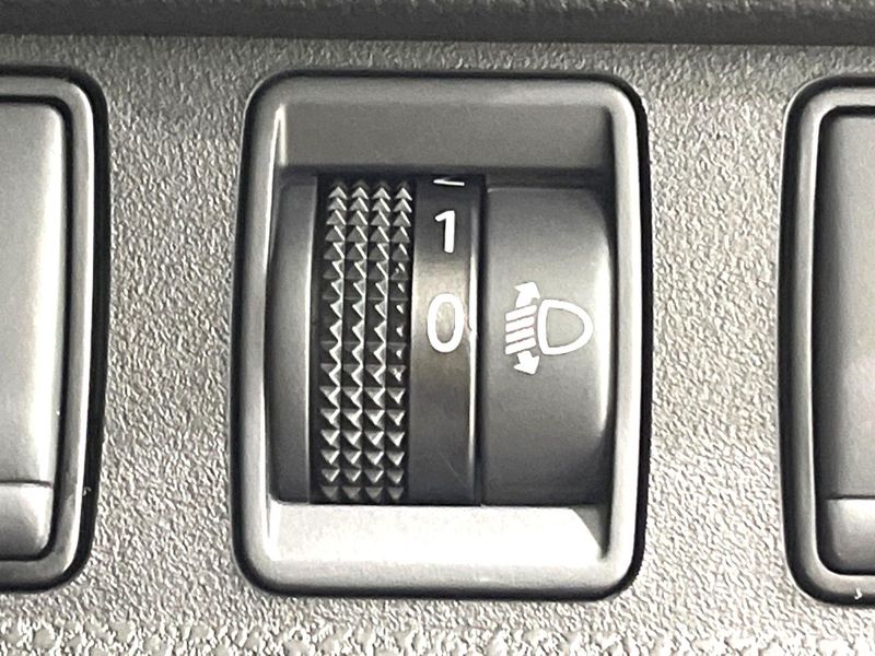 2020 Nissan Note DBA-E12 (UW-6aa3707f41346)[13]