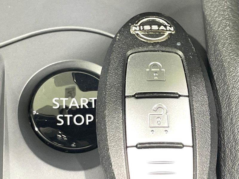 2021 Nissan Note 6AA-E13 (UW-6aa37080b1f71)[25]