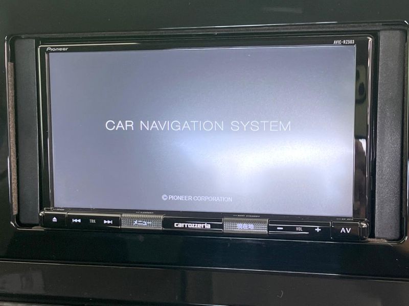 2021 Nissan Note 6AA-E13 (UW-6aa37081ee45c)[26]