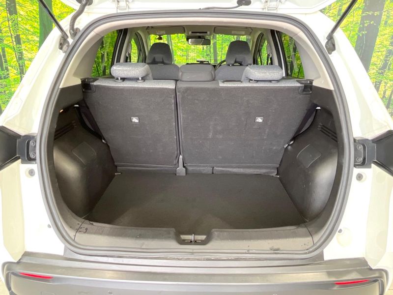 2021 Nissan Note 6AA-E13 (UW-6aa37081ee45c)[16]