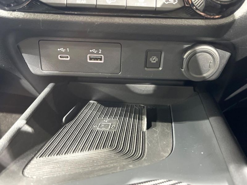 2023 Nissan Note 6AA-E13 (UW-6aa3708465791)[23]