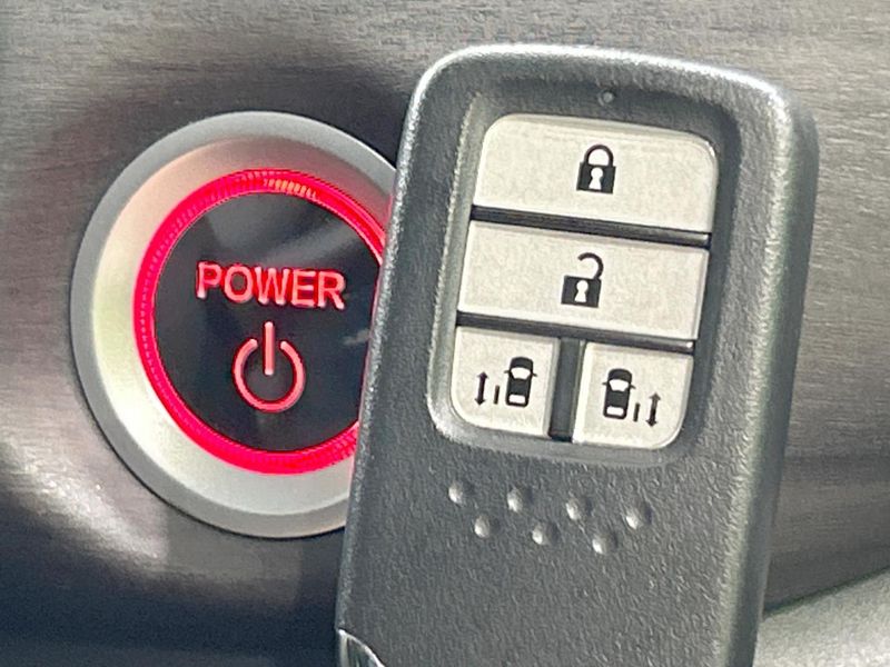 2020 Honda Freed hybrid 6AA-GB7 (UW-6aa3709a2650a)[6]