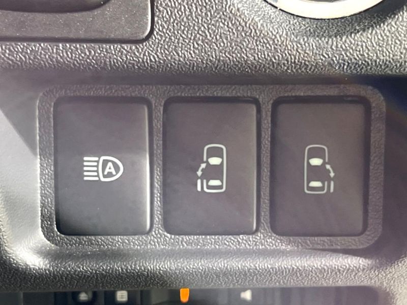 2021 Toyota Hiace Van QDF-GDH201V (UW-6aa3709f569af)[13]