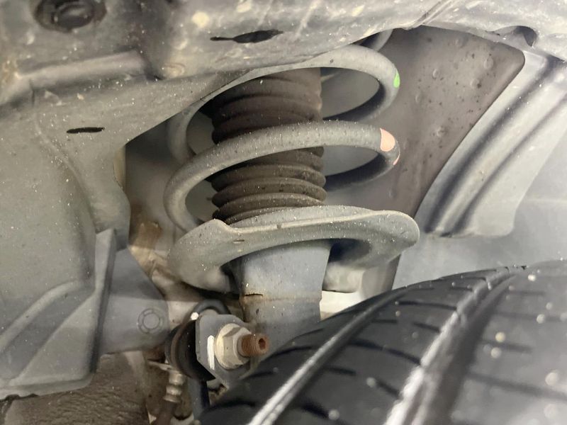 2017 Nissan Serena DAA-GFC27 (UW-6aa370a8e28c4)[20]