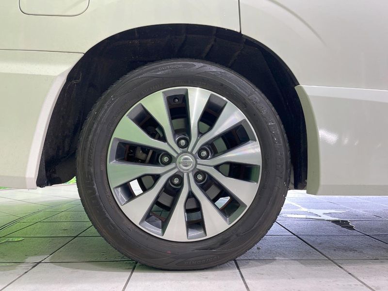 2017 Nissan Serena DAA-GFC27 (UW-6aa370a8e28c4)[21]