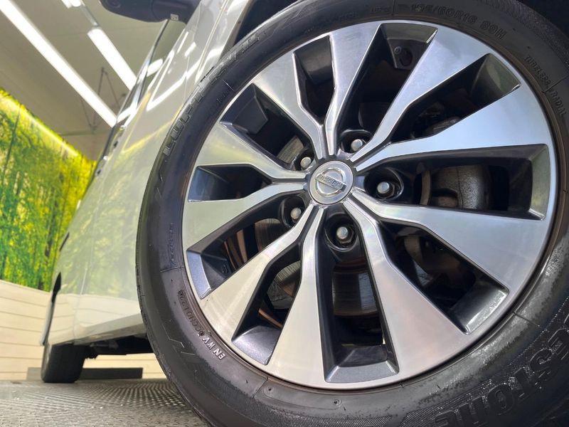 2017 Nissan Serena DAA-GFC27 (UW-6aa370aa59758)[15]