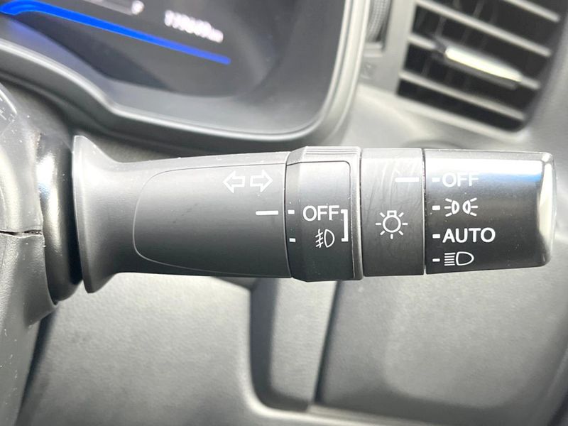 2015 Honda Fit Hybrid DAA-GP5 (UW-6aa370c404c7c)[27]