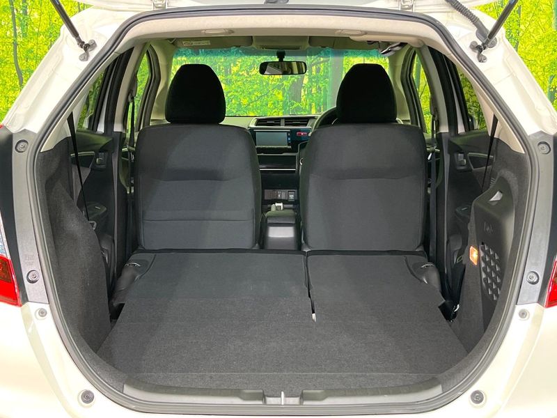2016 Honda Fit Hybrid DAA-GP5 (UW-6aa370c43708a)[6]