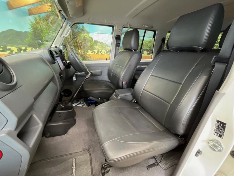 2014 Toyota Land Cruiser 70 CBF-GRJ76K (UW-6aa370cd01d2f)[14]