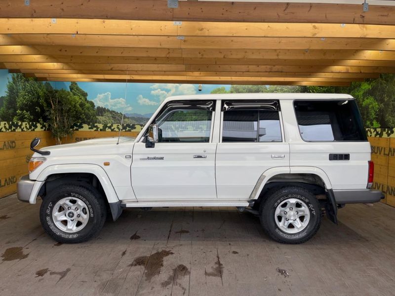 2014 Toyota Land Cruiser 70 CBF-GRJ76K (UW-6aa370cd01d2f)[19]