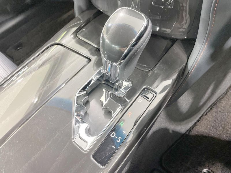 2013 Toyota Crown DBA-GRS211 (UW-6aa370cf7e0ac)[19]