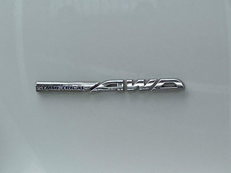 2019 Subaru XV 5AA-GTE (UW-6aa370dfd157b)[18]