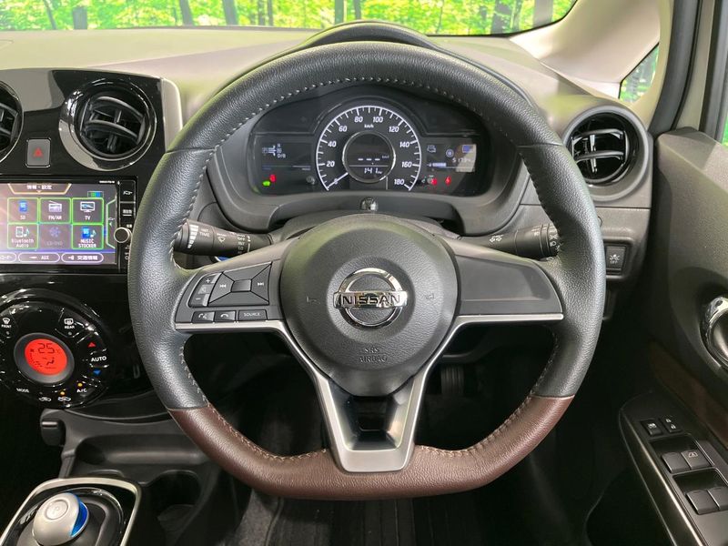 2018 Nissan Note DAA-HE12 (UW-6aa370f6e3f6f)[28]