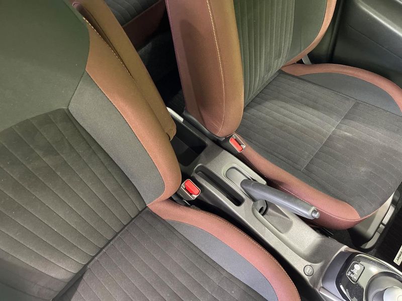 2018 Nissan Note DAA-HE12 (UW-6aa370f6e3f6f)[21]