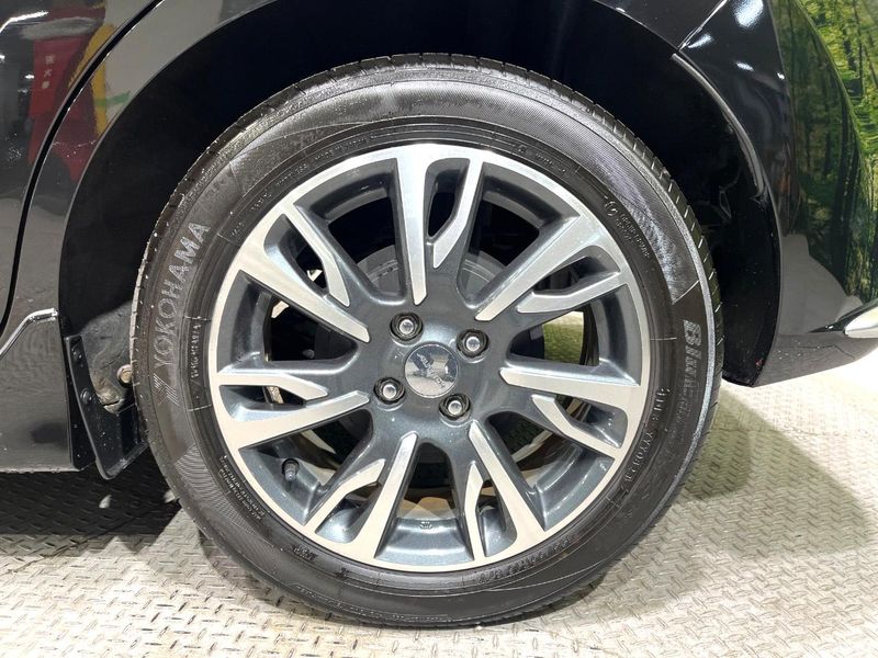 2019 Nissan Note DAA-HE12 (UW-6aa370f89bec4)[26]