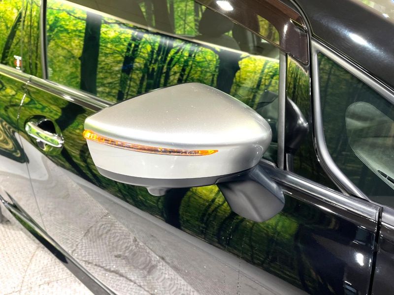 2019 Nissan Note DAA-HE12 (UW-6aa370f89bec4)[22]