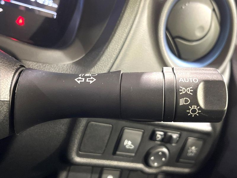 2019 Nissan Note DAA-HE12 (UW-6aa370f89bec4)[19]