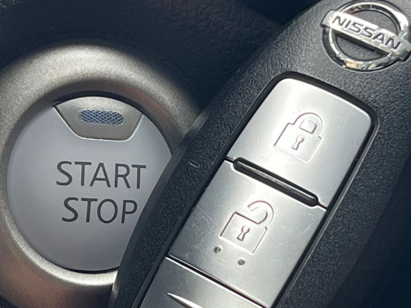 2020 Nissan Note DAA-HE12 (UW-6aa370f94ef7e)[12]